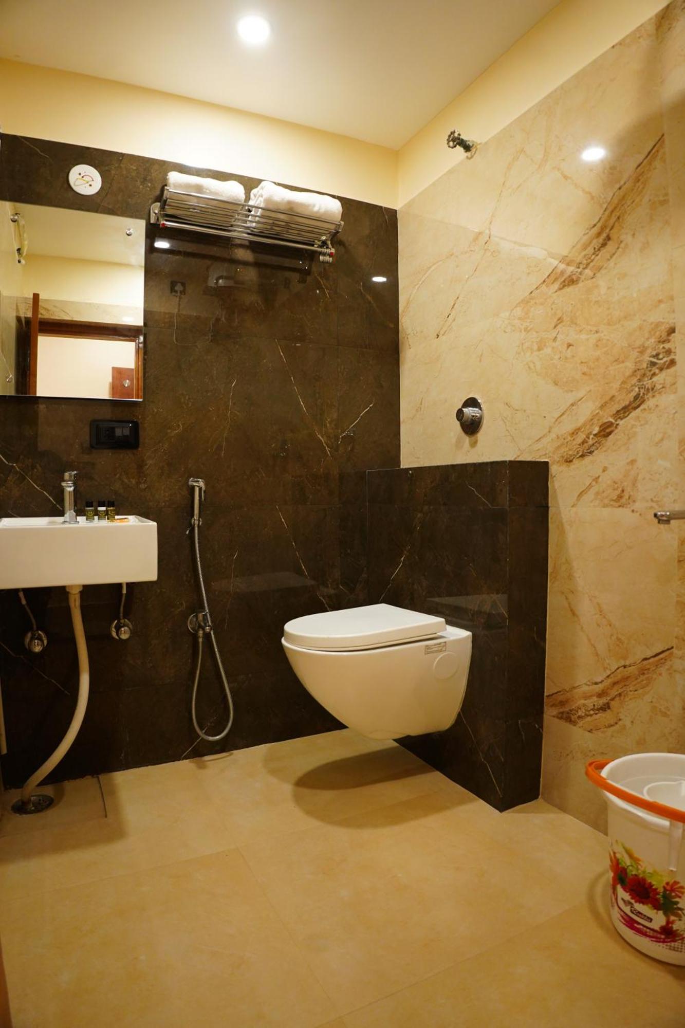 The Marutinandan Grand Hotel Deoghar Kültér fotó