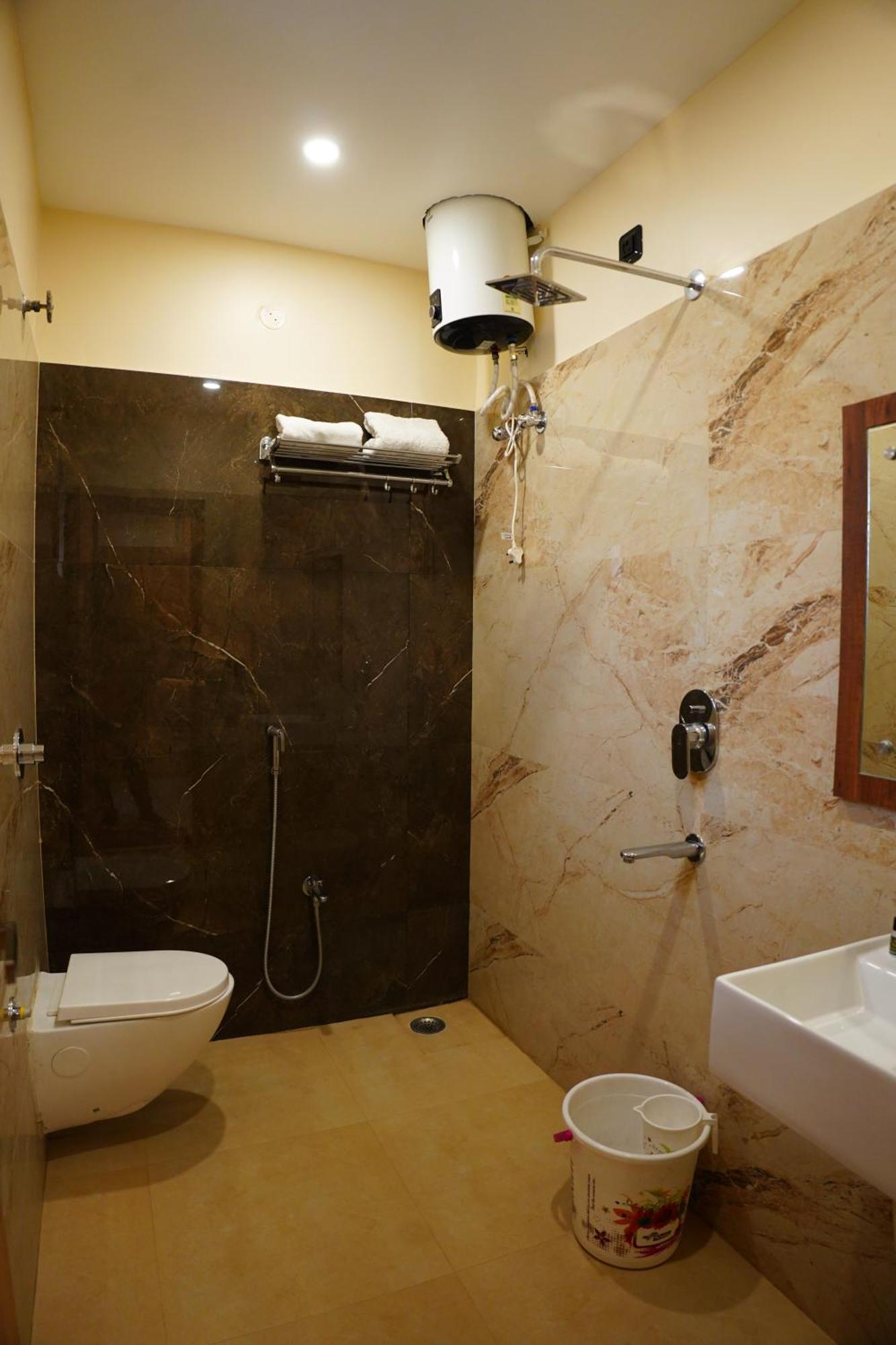 The Marutinandan Grand Hotel Deoghar Kültér fotó