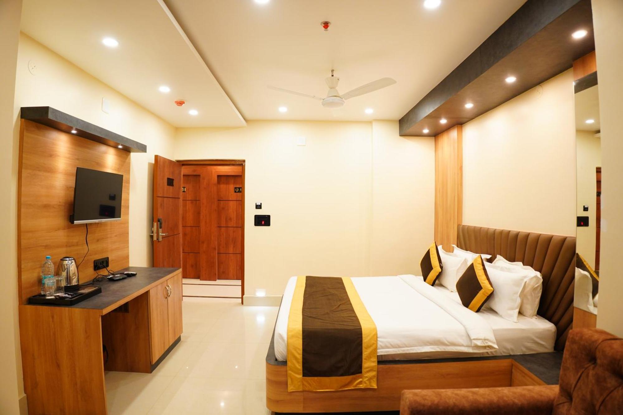 The Marutinandan Grand Hotel Deoghar Kültér fotó