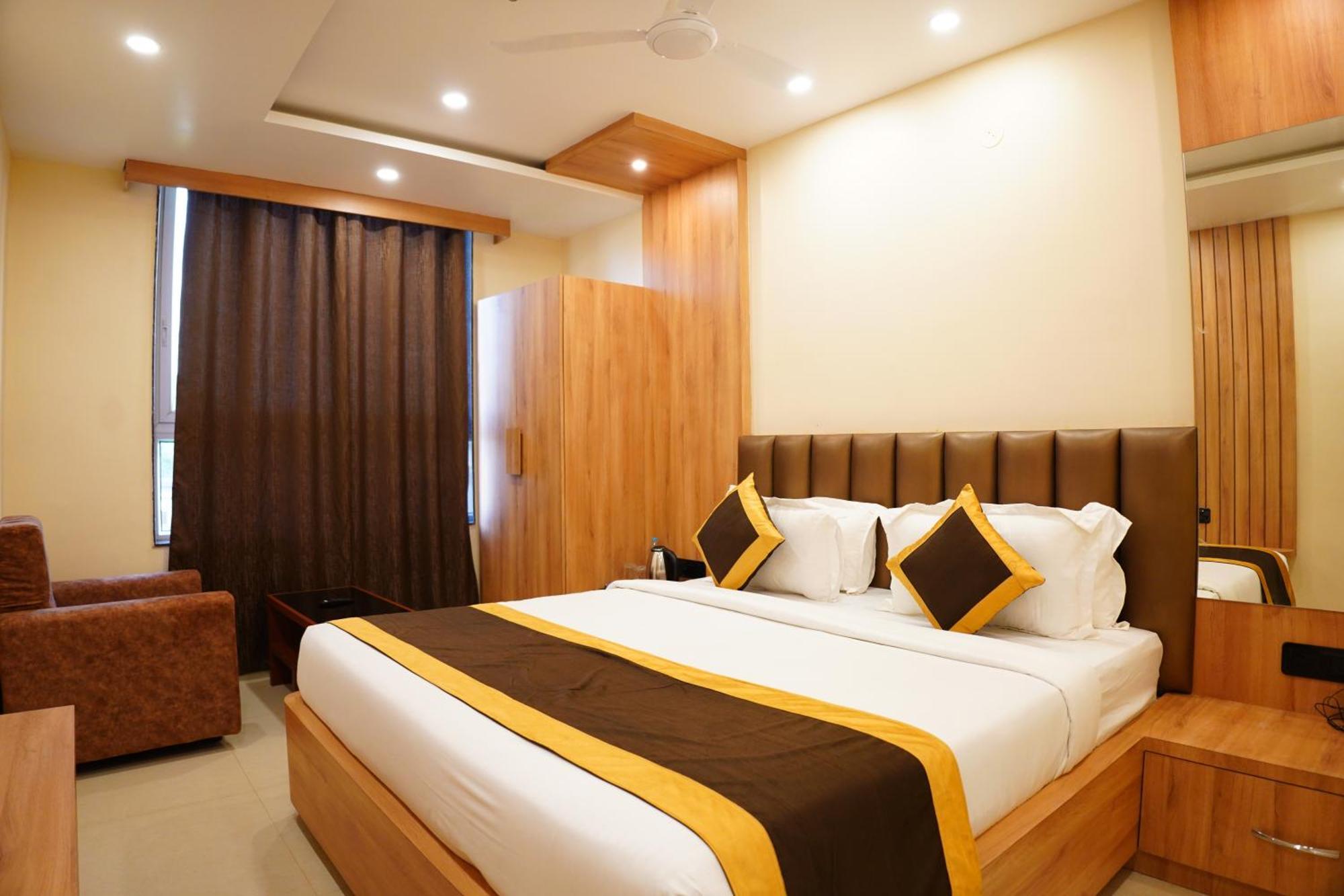The Marutinandan Grand Hotel Deoghar Kültér fotó